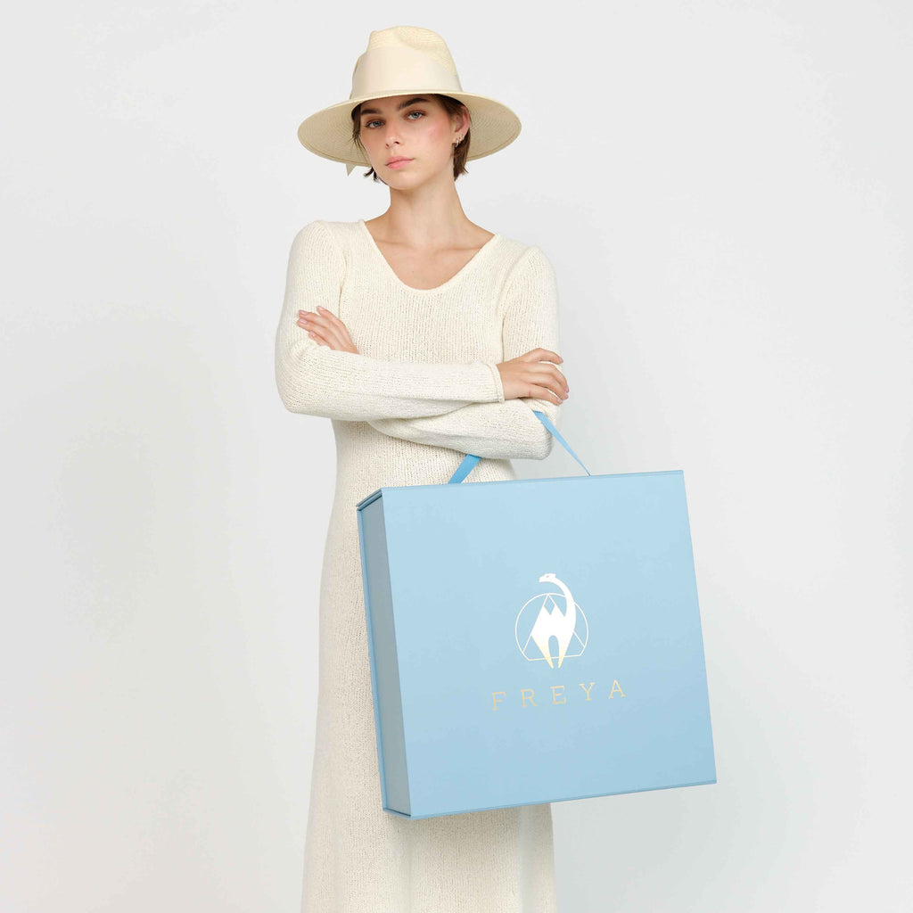 selling well all over the world Gift Hat Box Freya