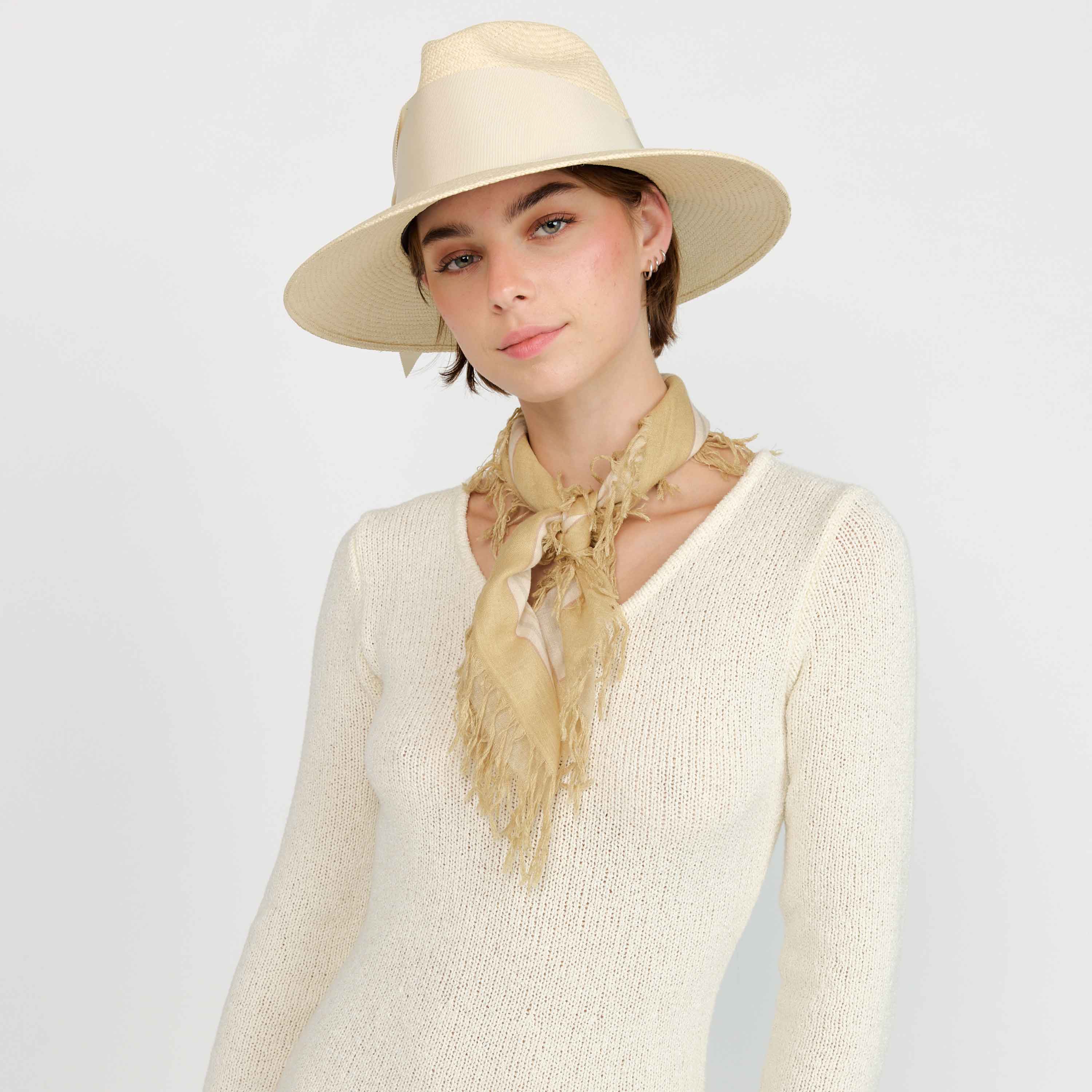 Her lip to - Herlipto HLT Cashmere-blend Fringe Scarfの通販